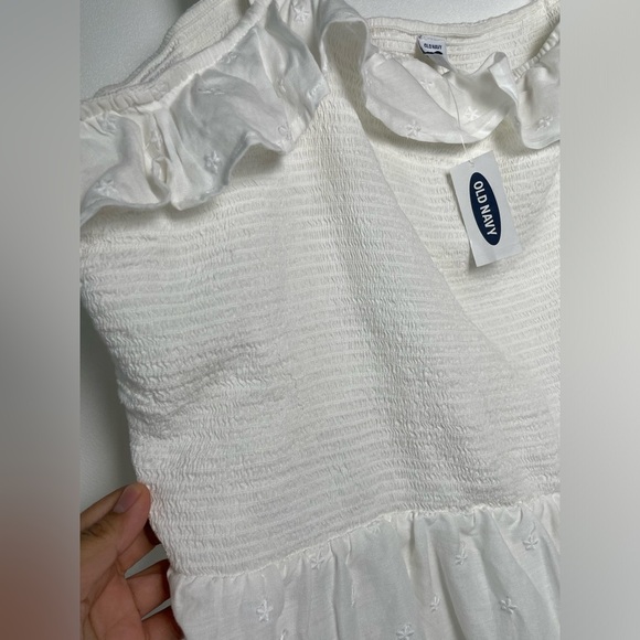 Old Navy White Smocked Tank Top Peplem Ruffle Embroidered Strapy Sleeve XXL Tall - Picture 5 of 8